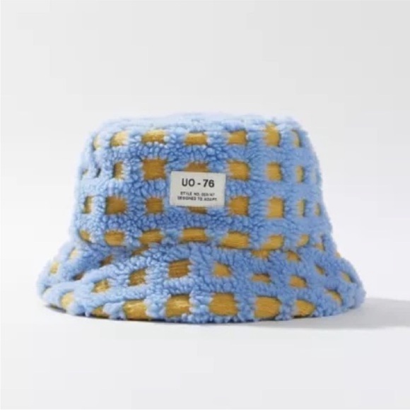 NWOT Urban Outfitters Sherpa Bucket Hat Blue/Yellow Plaid one size - Picture 1 of 7